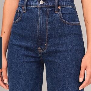 NWT A&F 90's Straight Curve Love 28